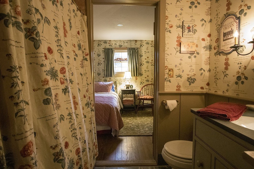 Photo of Bedroom in Lake Hill