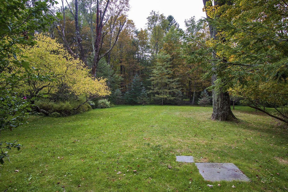 Photo of Outdoor in Lake Hill