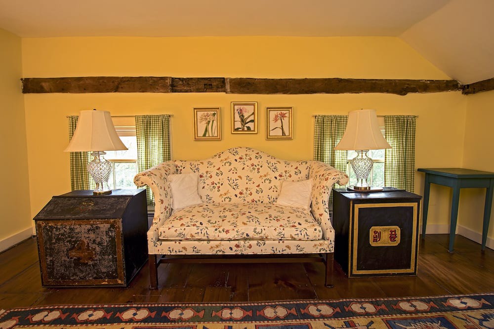 Photo of Bedroom in Lake Hill