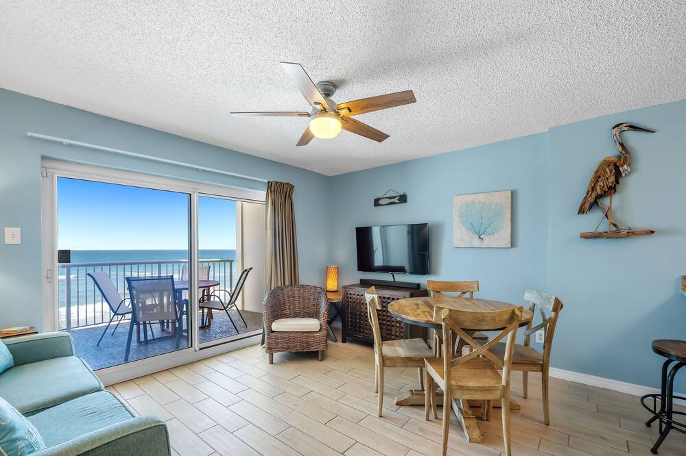 Photo of Livingroom in Ono Island