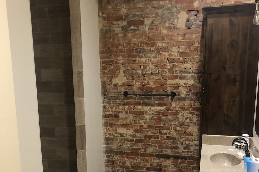 Photo of Bathroom in Fort Scott