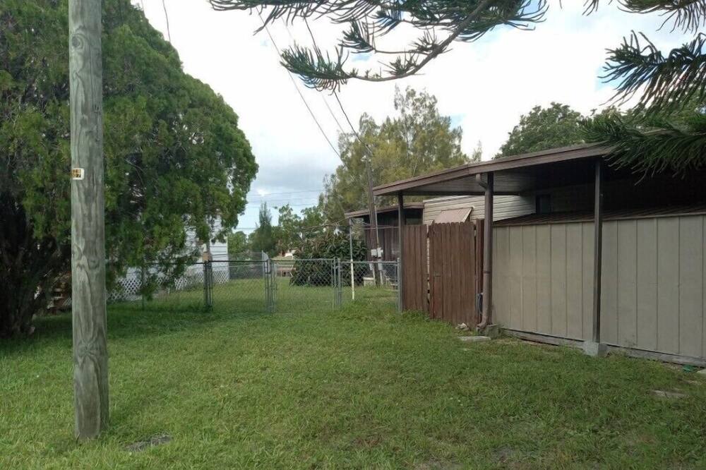 Photo of Outdoor in Hudson Beach Estates