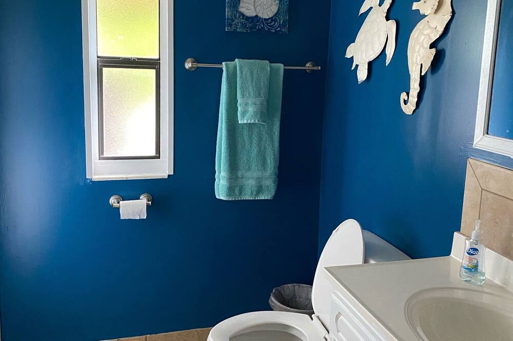 Photo of Bathroom in Hudson Beach Estates