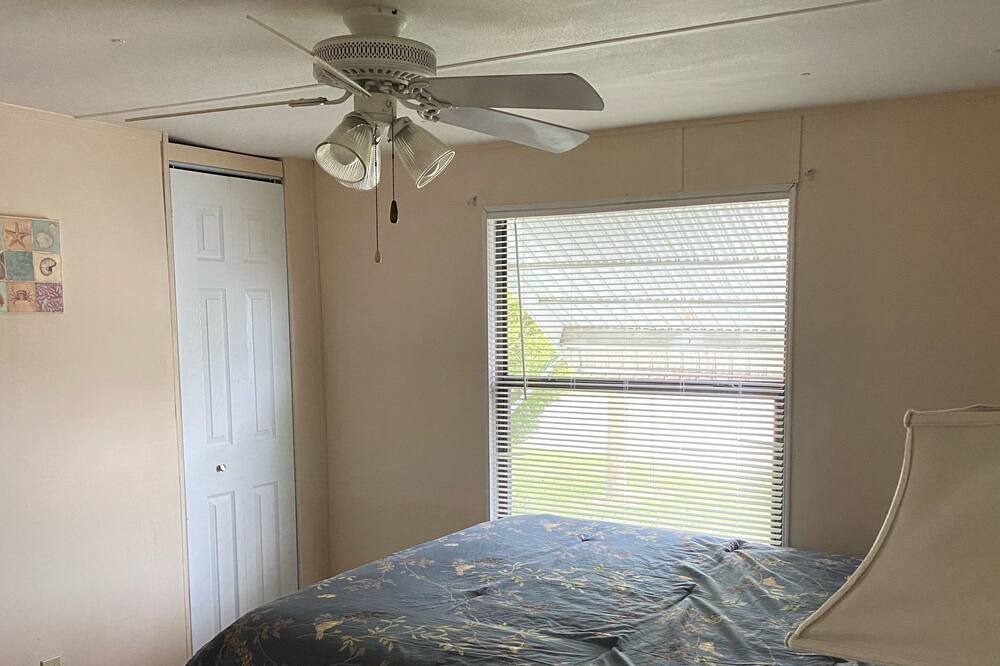 Photo of Bedroom in Hudson Beach Estates