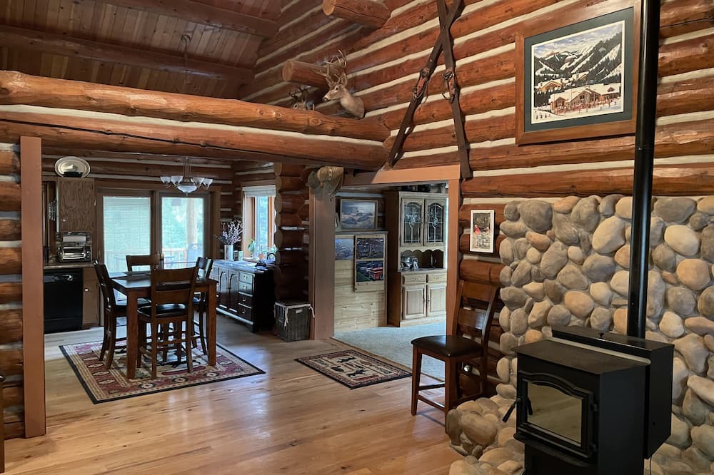 Photo of Livingroom in Grants Pass