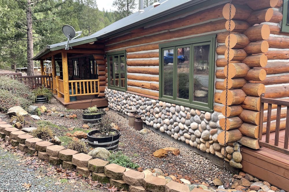 Photo of Others in Grants Pass