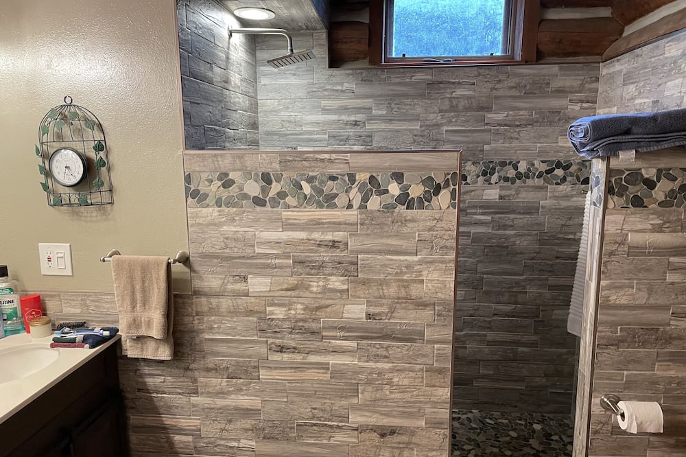 Photo of Bathroom in Grants Pass