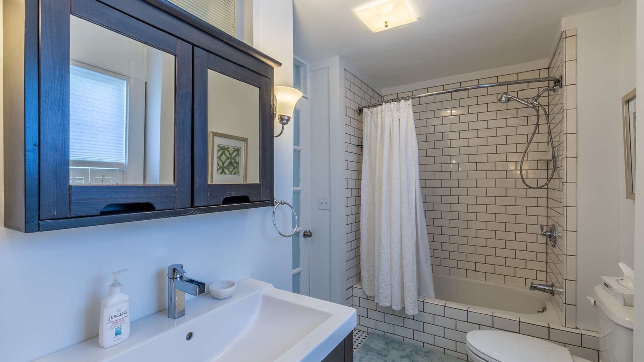 Photo of Bathroom in Salem