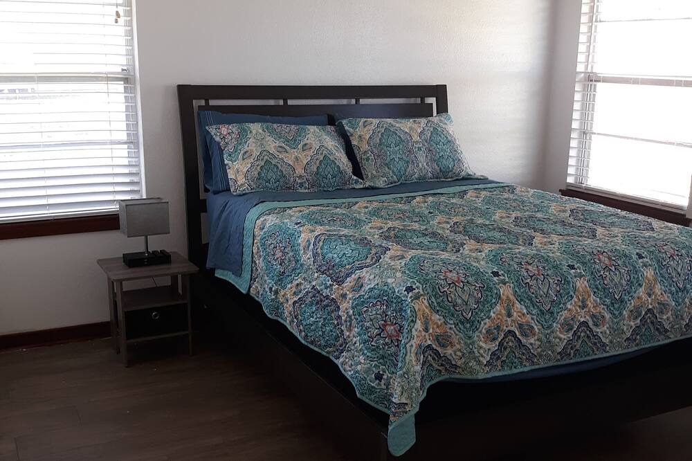 Photo of Bedroom in Point Comfort
