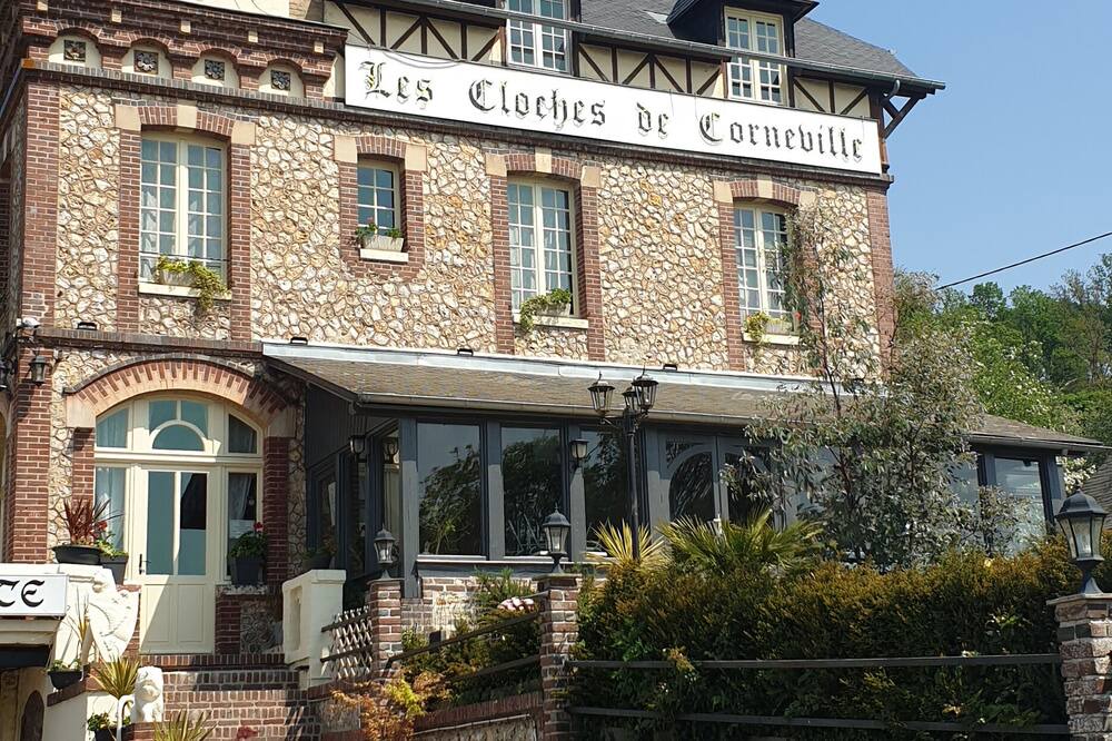 Photo of Outdoor in Corneville-sur-Risle