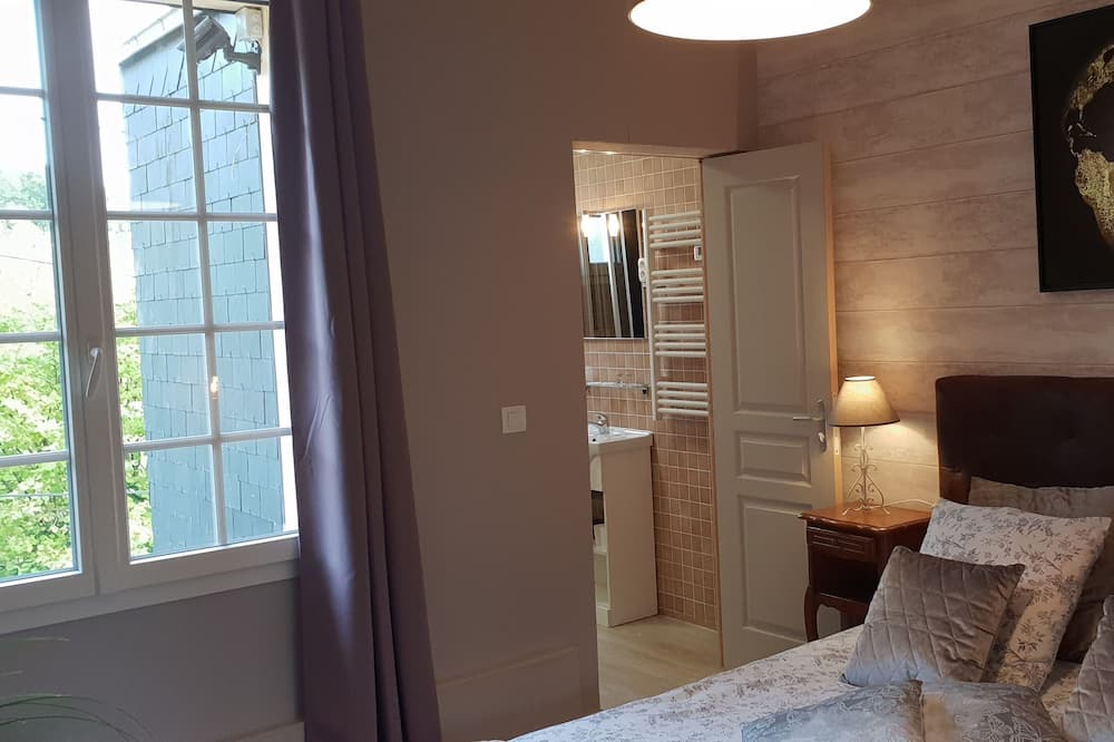 Photo of Bedroom in Corneville-sur-Risle