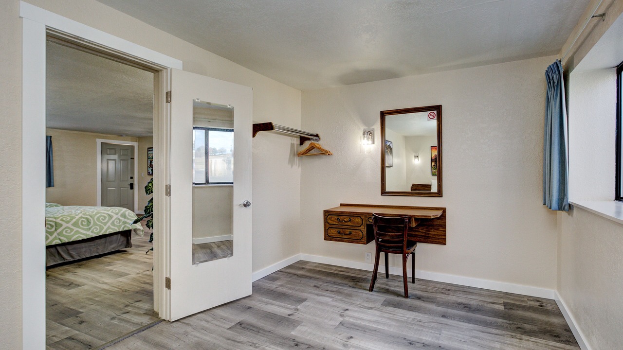 Photo of Others in Weiser