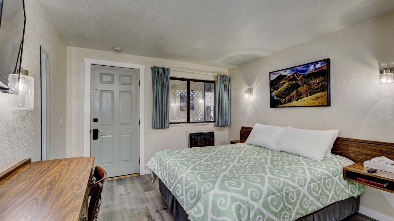 Photo of Bedroom in Weiser