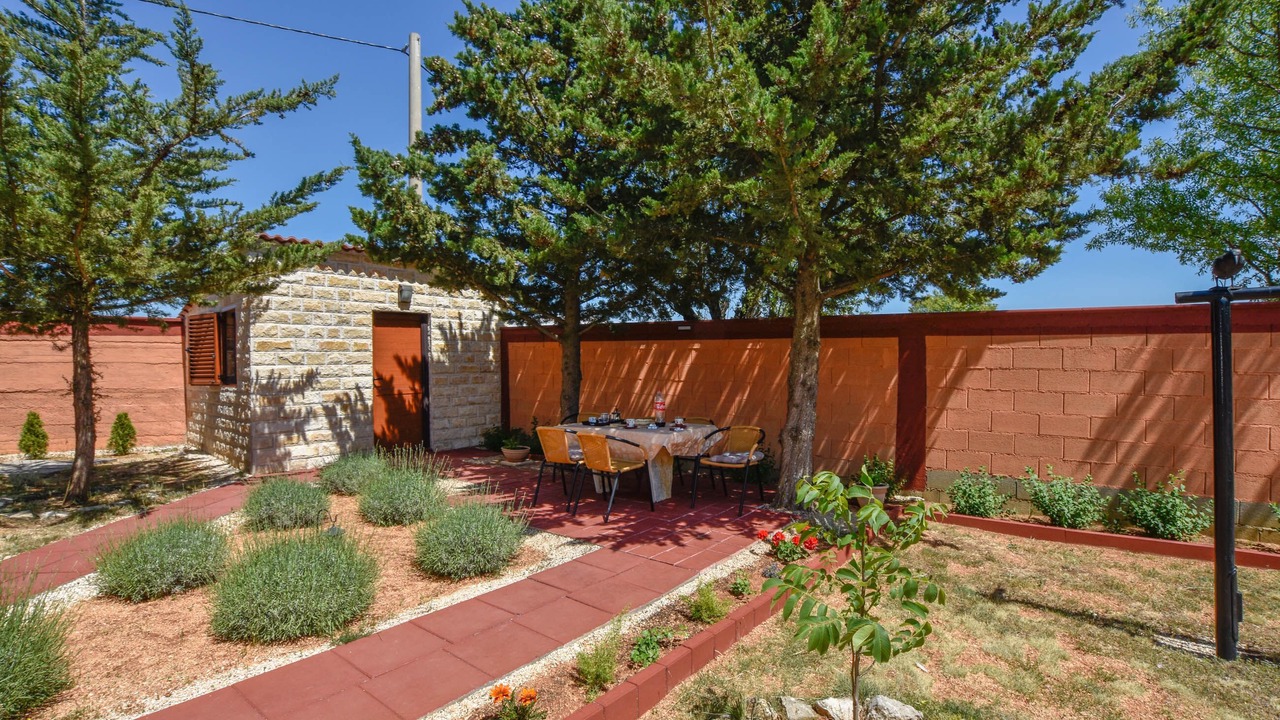 Photo of Outdoor in Lisicici