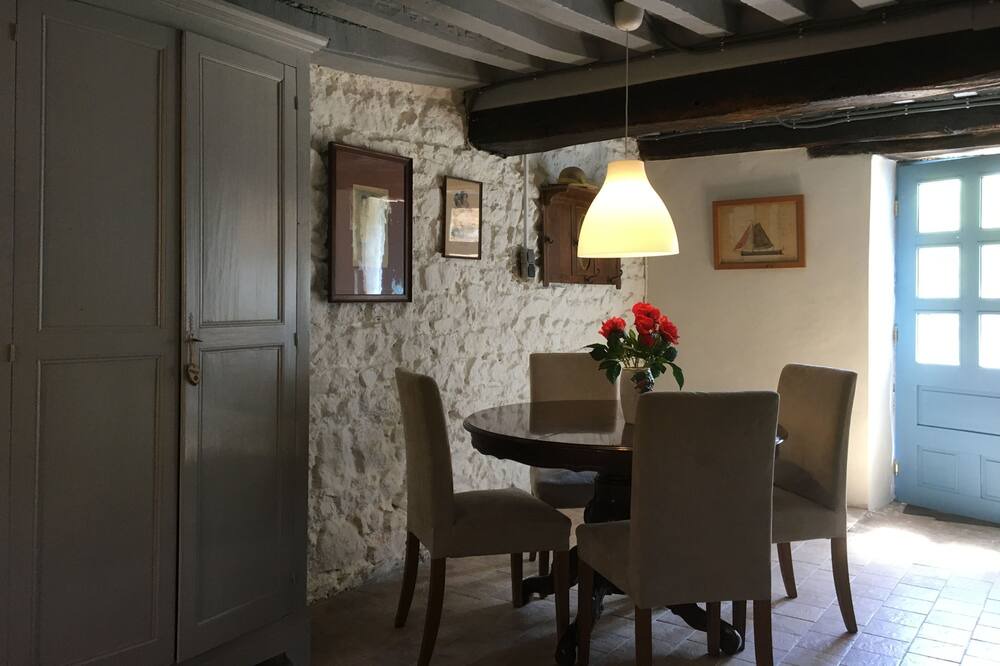 Photo of Kitchen in Cussy-en-Morvan