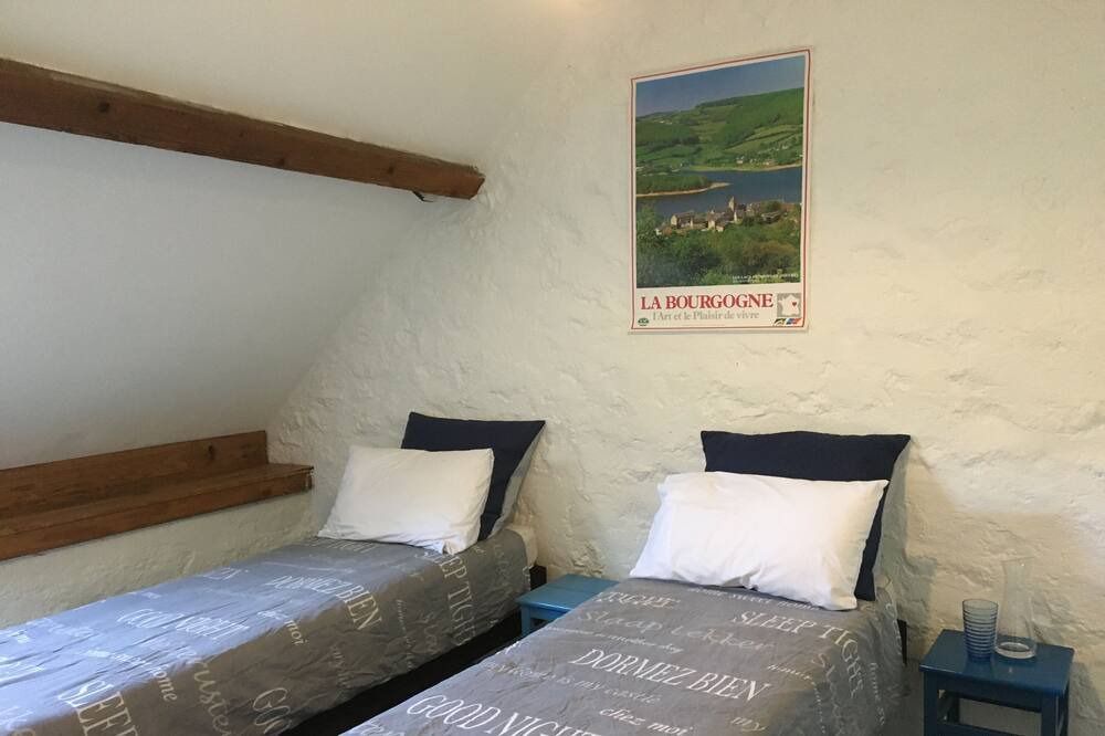 Photo of Bedroom in Cussy-en-Morvan