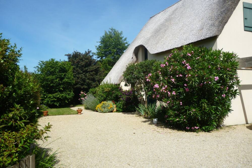 Photo of Outdoor in Saint-Lyphard