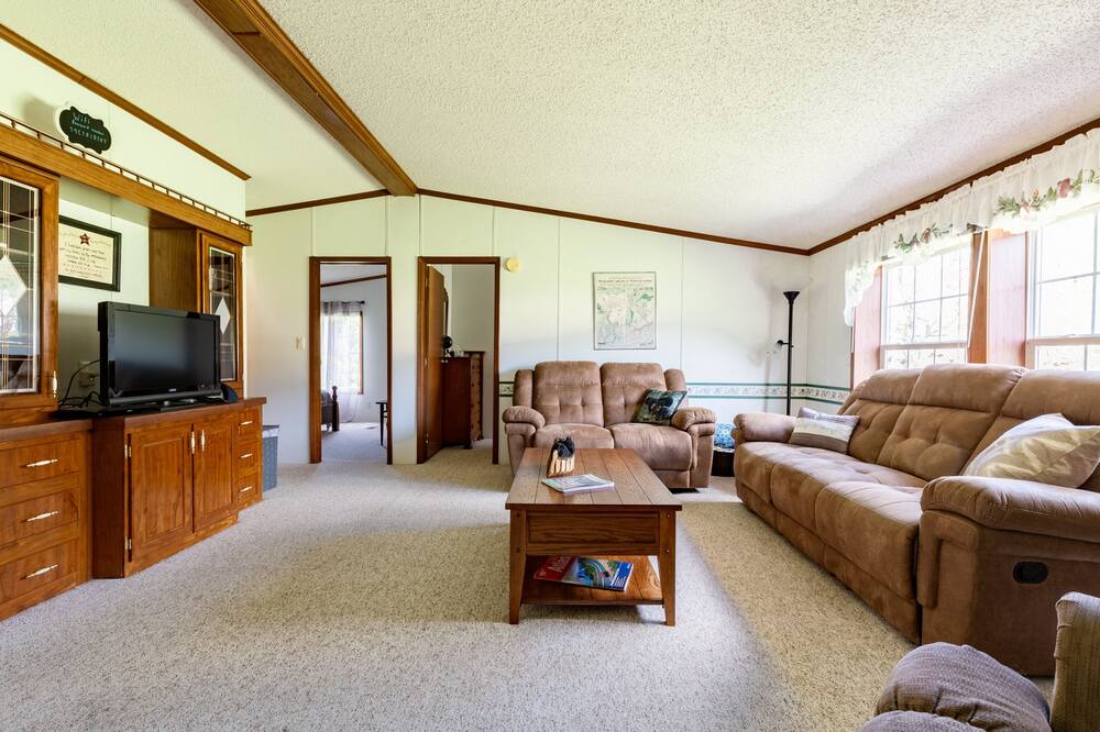 Photo of Bedroom in Gaines