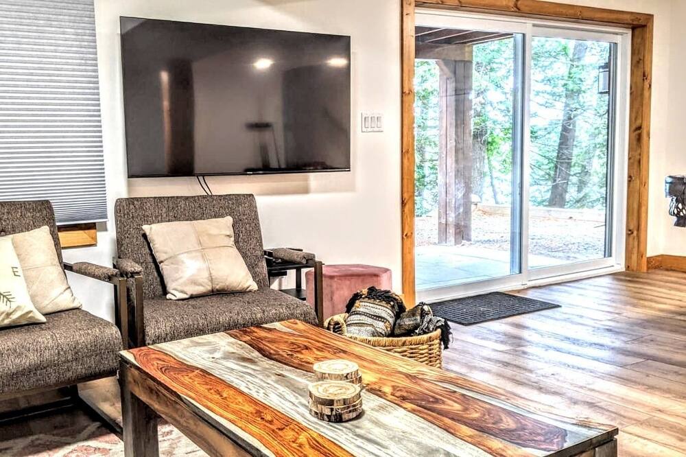 Photo of Bedroom in Broadbent