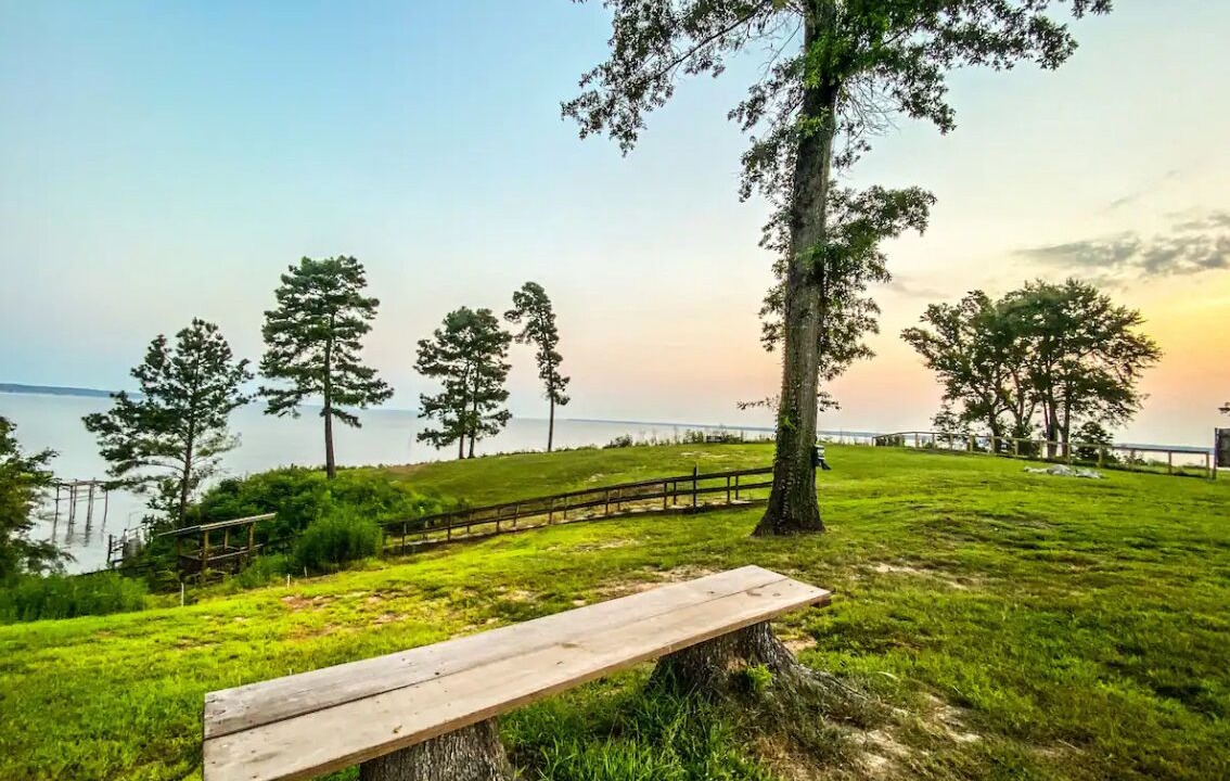 Photo of Outdoor in Milam