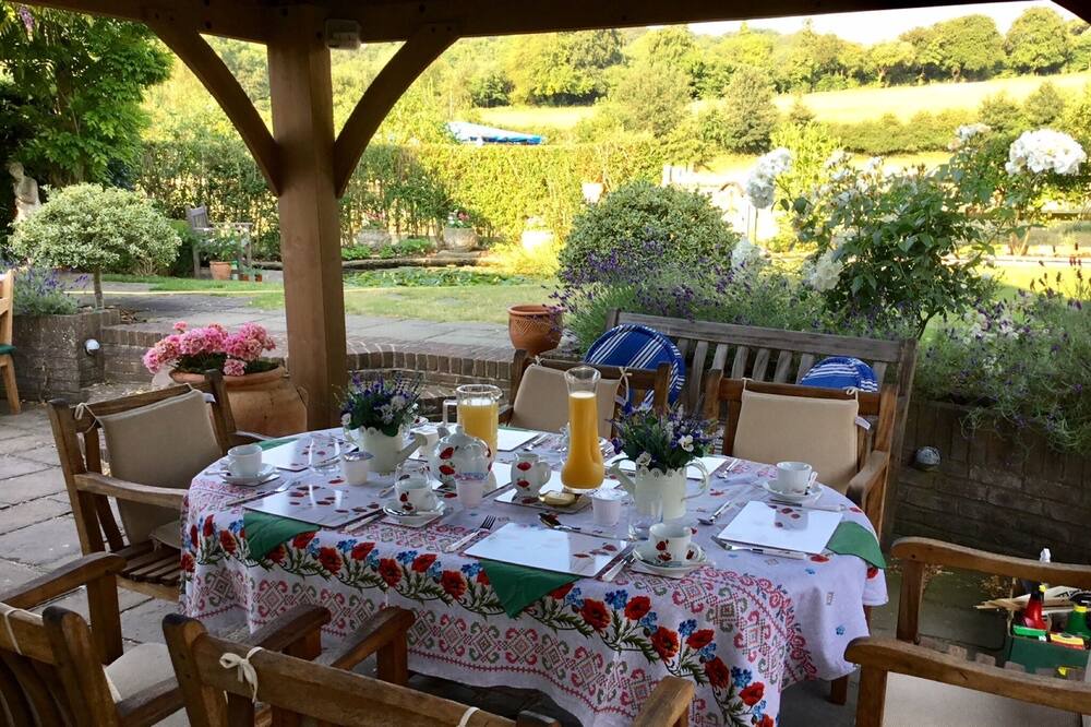 Photo of Others in Lower Assendon