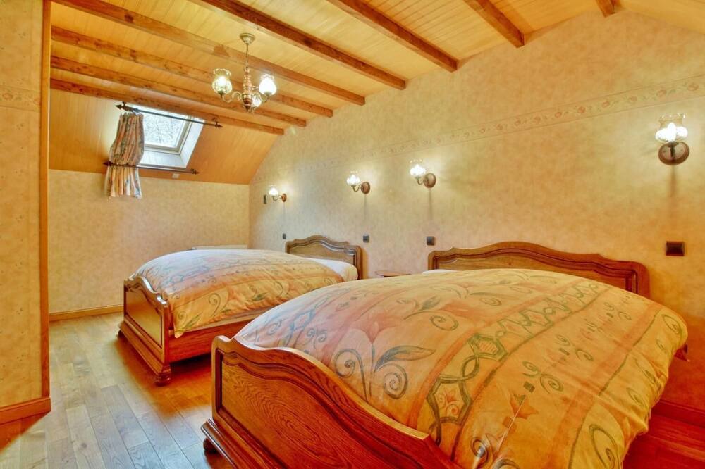 Photo of Bedroom in Aspin-en-Lavedan