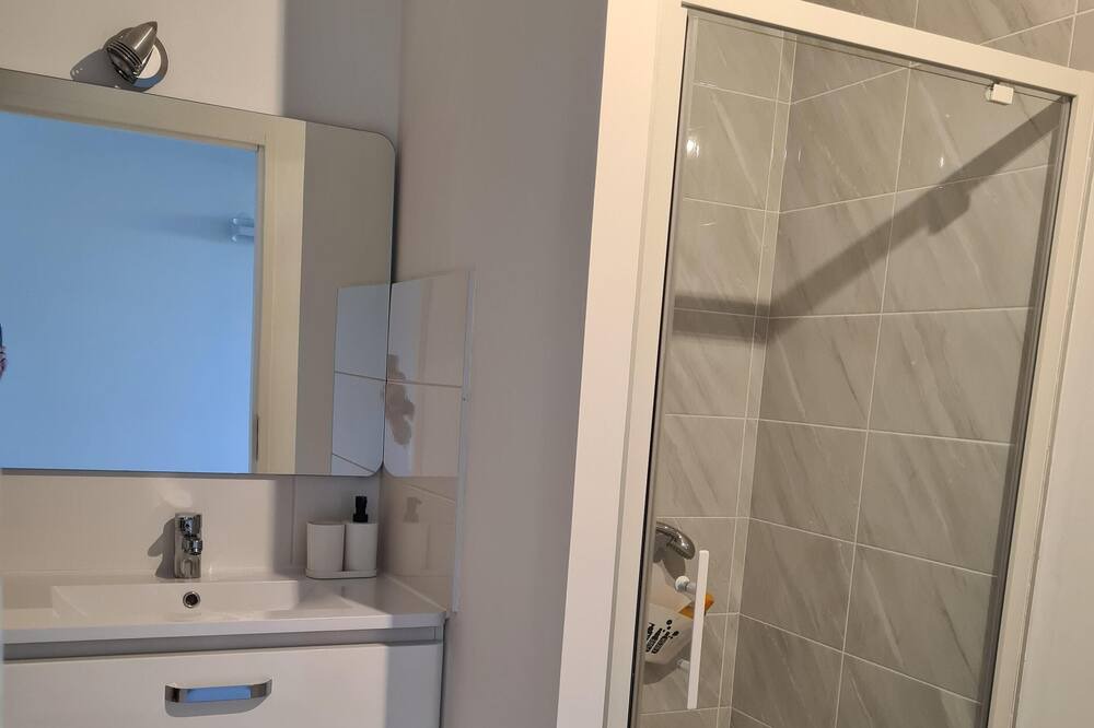 Photo of Bathroom in Baillargues