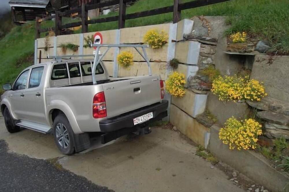 Photo of Outdoor in Embd