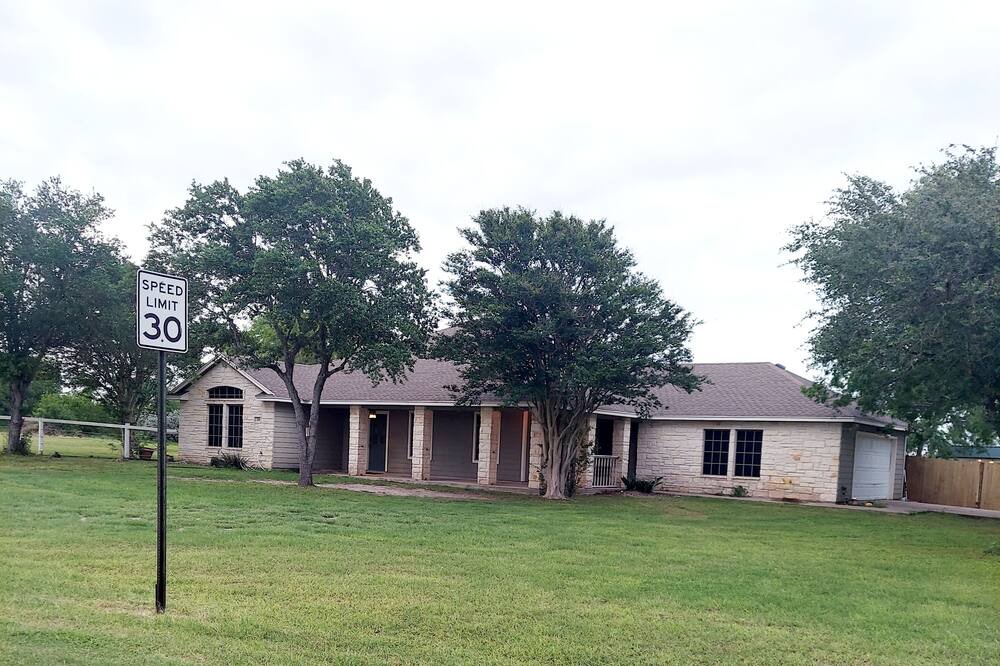 Photo of Outdoor in Dinero