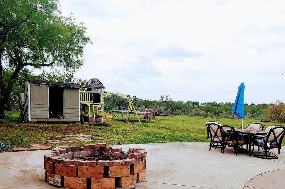 Photo of Outdoor in Dinero