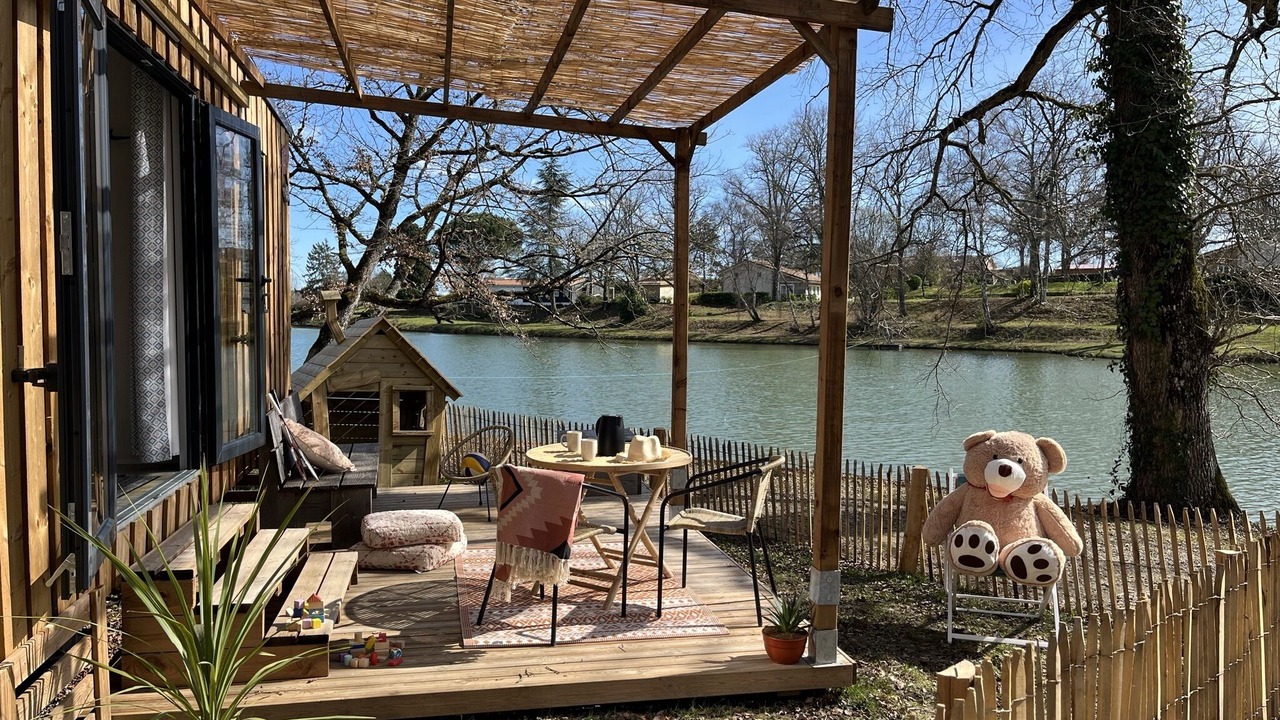 Photo of Others in Seissan