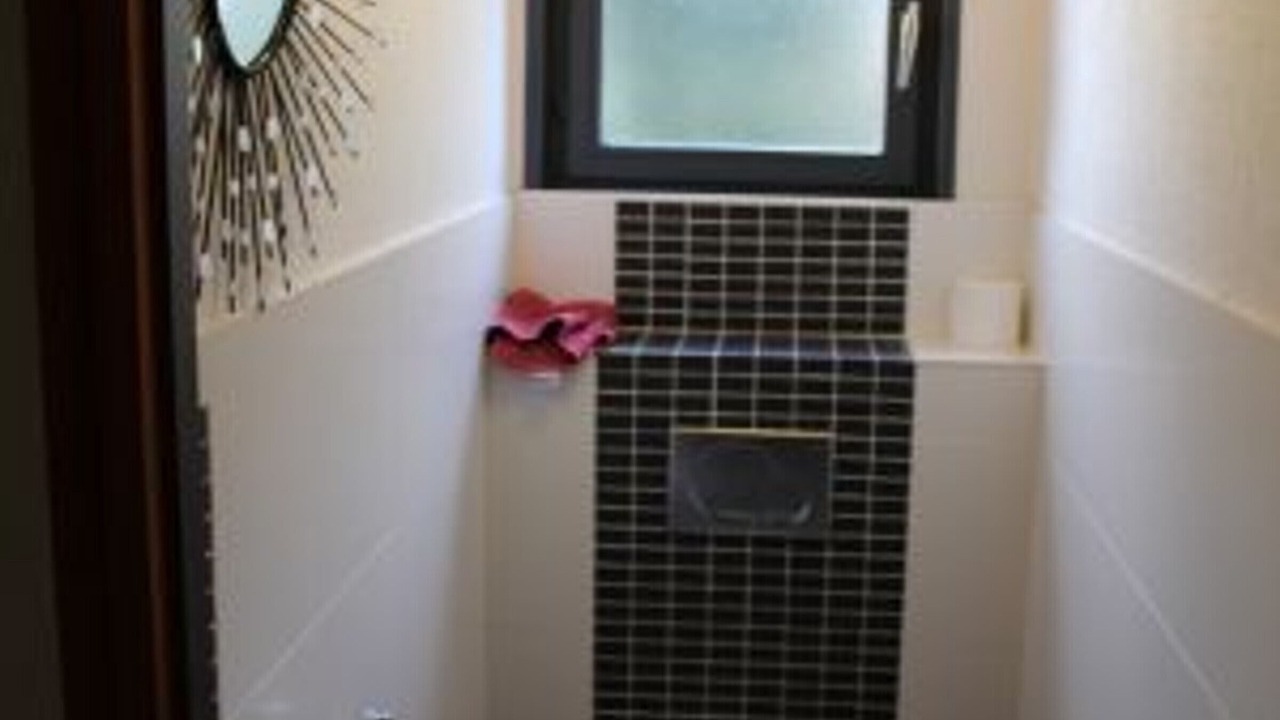 Photo of Bathroom in Benamenil
