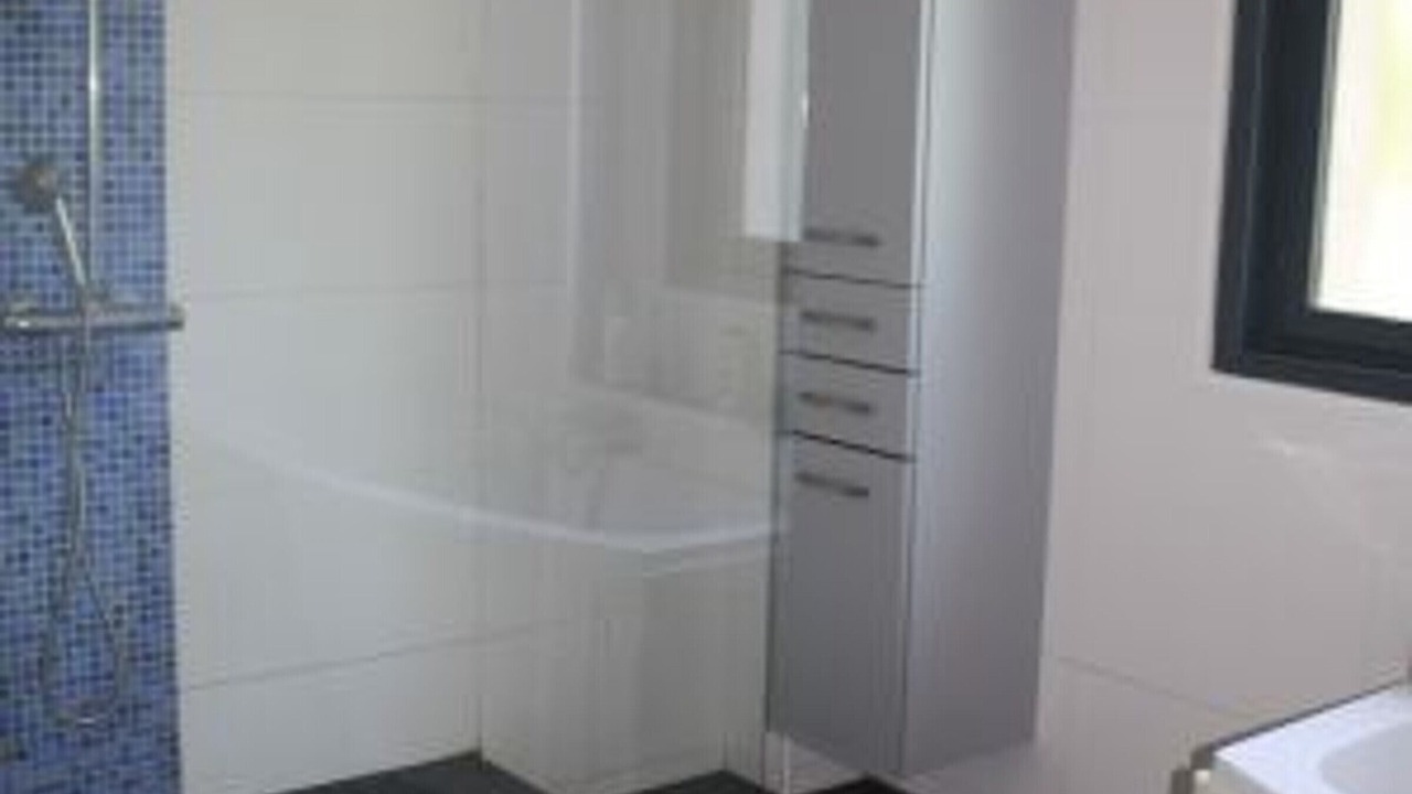 Photo of Bathroom in Benamenil