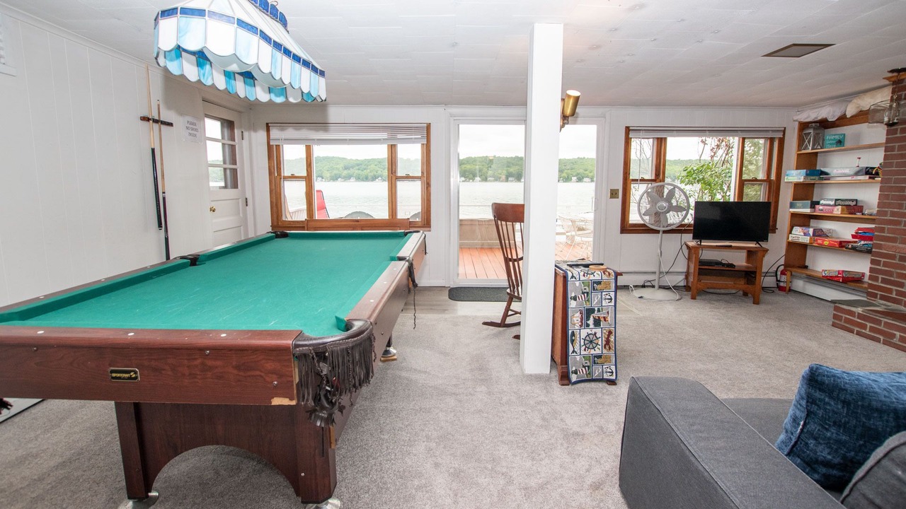 Photo of Bedroom in Livonia Center