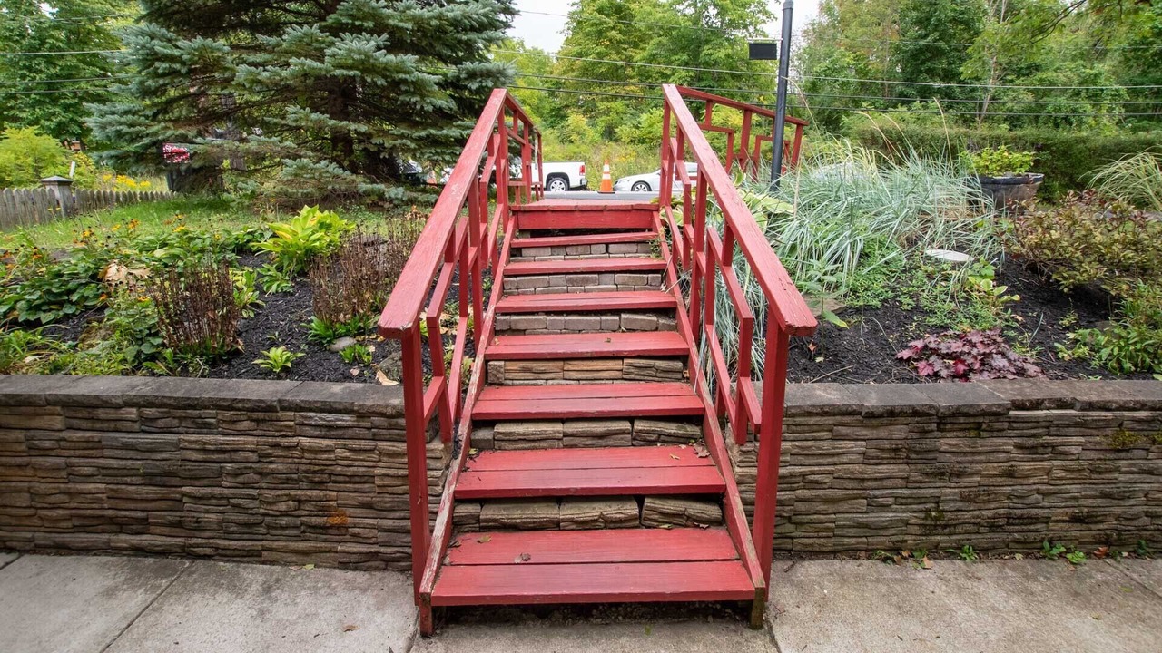 Photo of Outdoor in Livonia Center