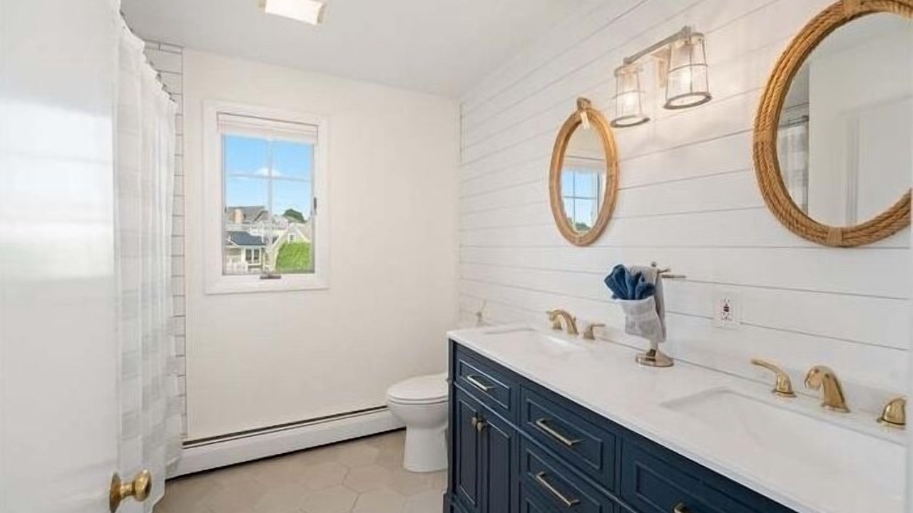 Photo of Others in Bonnet Shores