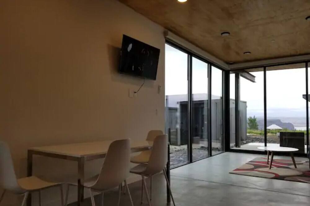 Photo of Livingroom in Quincy