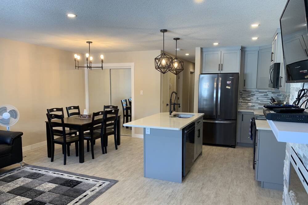Photo of Livingroom in Katepwa Beach