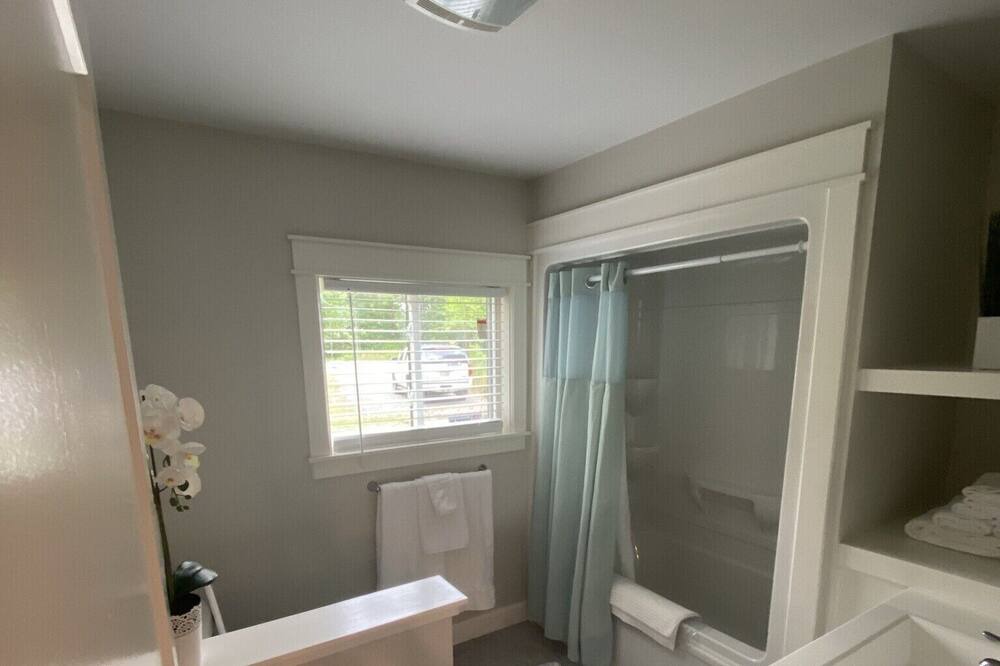 Photo of Bathroom in Quinte West