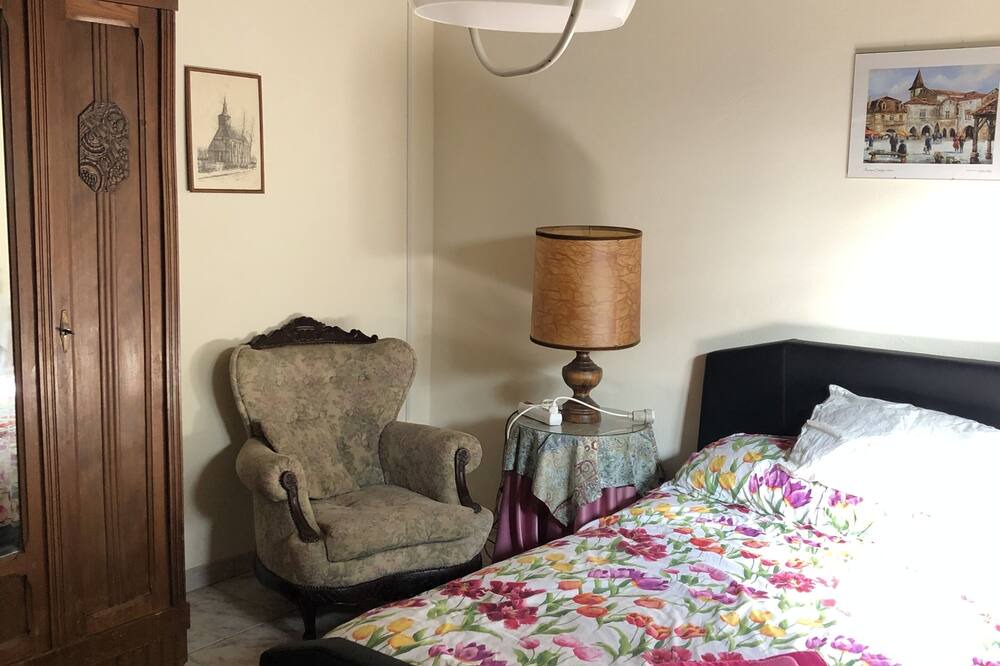Photo of Bedroom in Frayssinet-le-Gelat