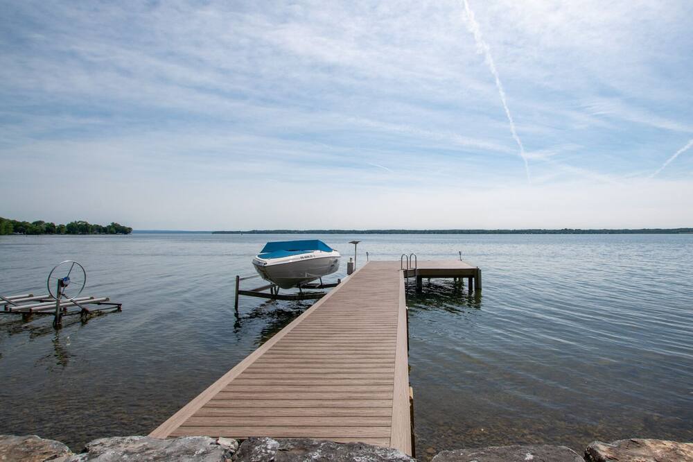 Photo of Others in Cayuga