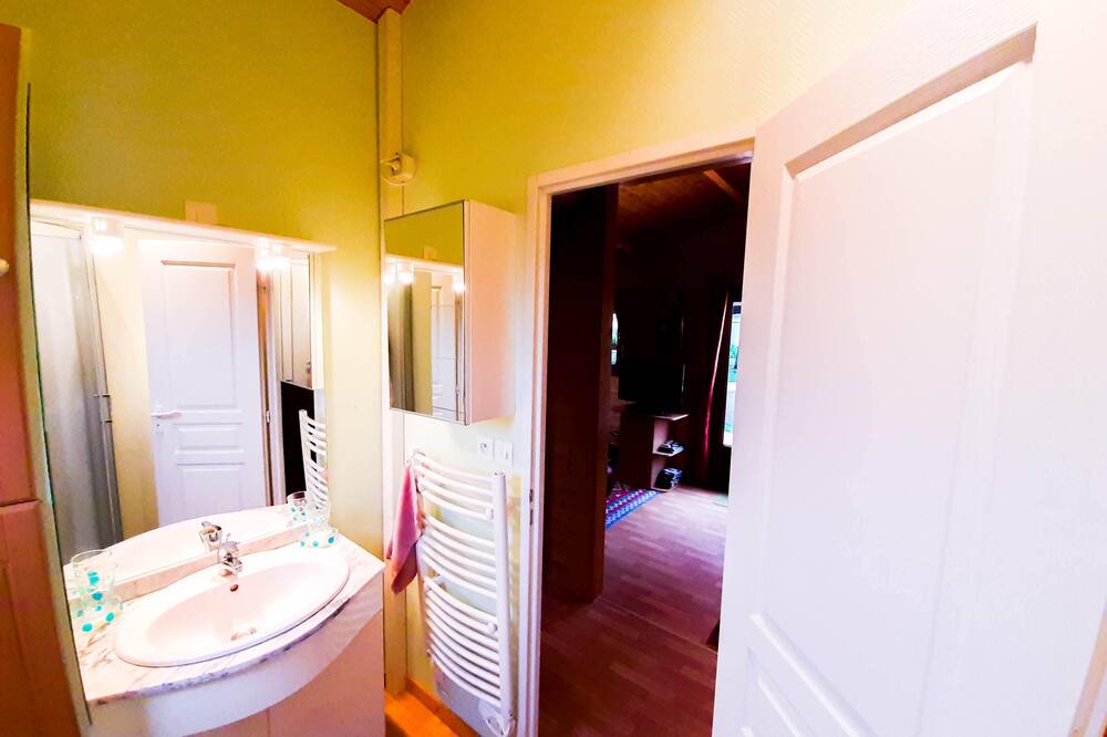 Photo of Bathroom in Amboise