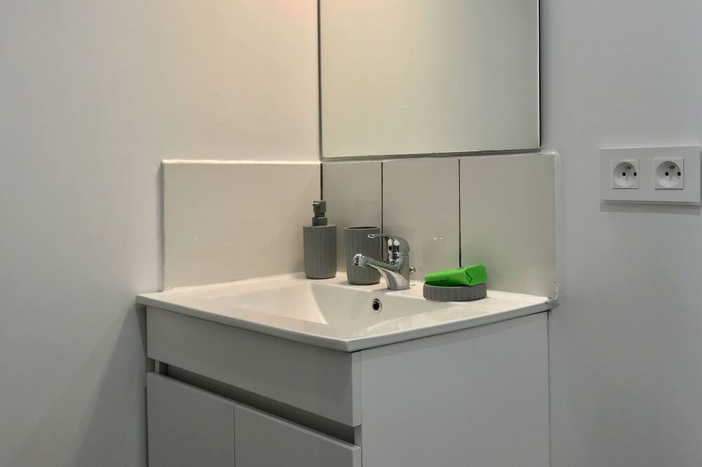 Photo of Bathroom in Muret