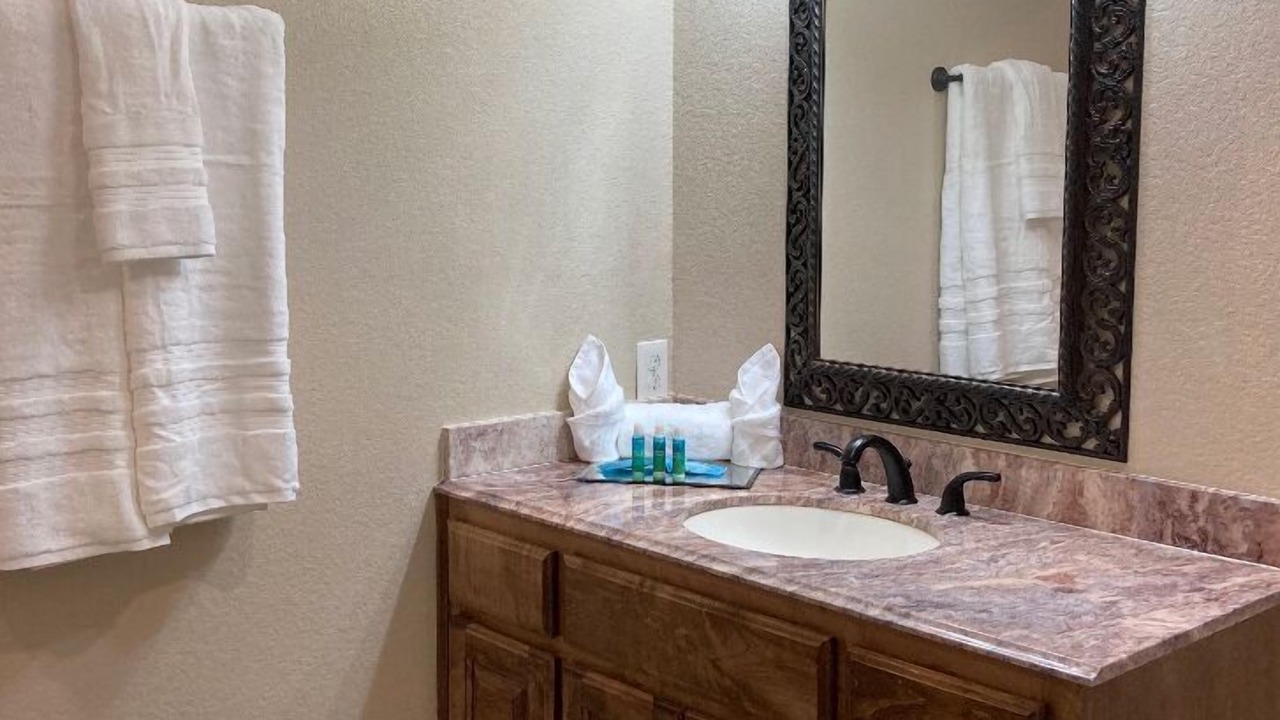 Photo of Bathroom in Gober