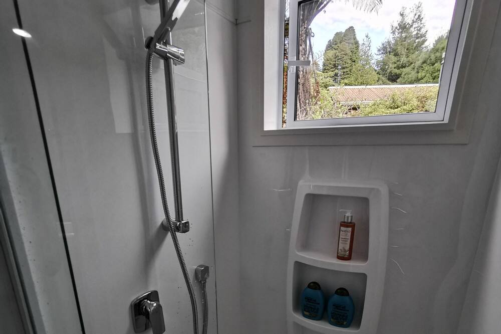 Photo of Bathroom in Rotoma