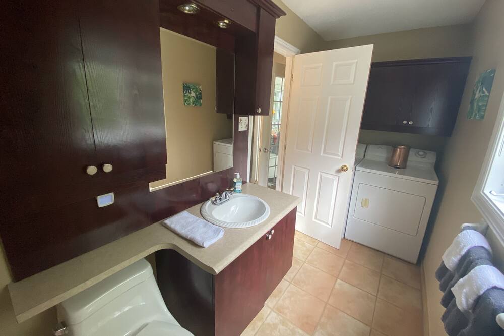 Photo of Bathroom in Low