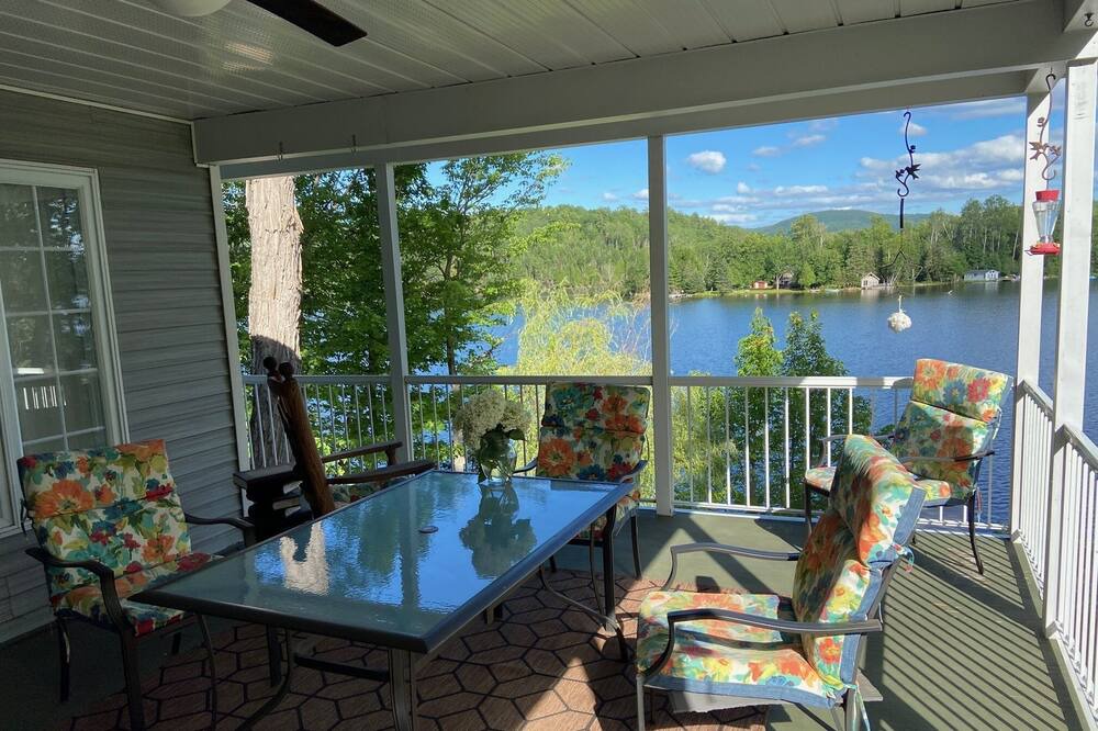 Photo of Patio Balcony in Low