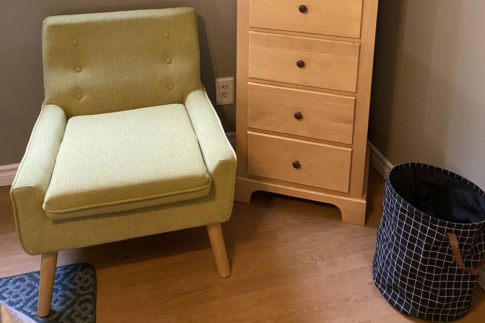 Photo of Bedroom in Low
