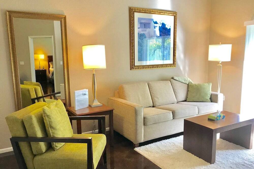 Photo of Livingroom in Channel District