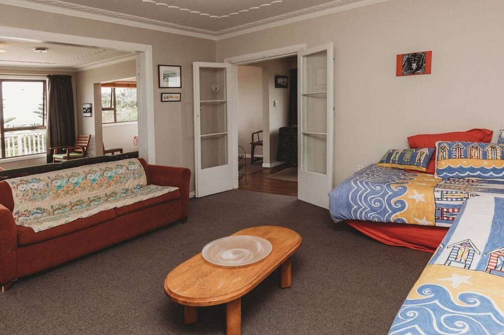 Photo of Others in Warea